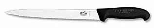 victorinox slicing knife with serrated edge